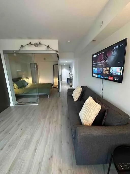 Entire Condo Downtown Toronto + Gym - Yorkville